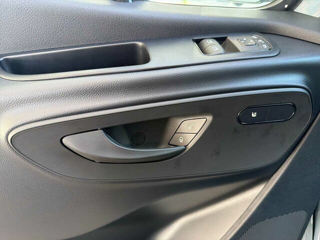 New 2026 Mercedes-Benz Sprinter 2500 image 11