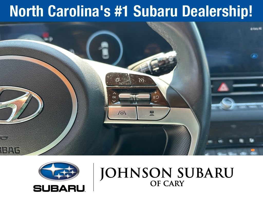 Used 2023 Hyundai Elantra SEL w/ Convenience Package FWD image 17