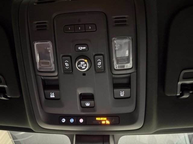Used 2021 GMC Yukon Denali w/ Denali Premium Package AWD/4WD image 47