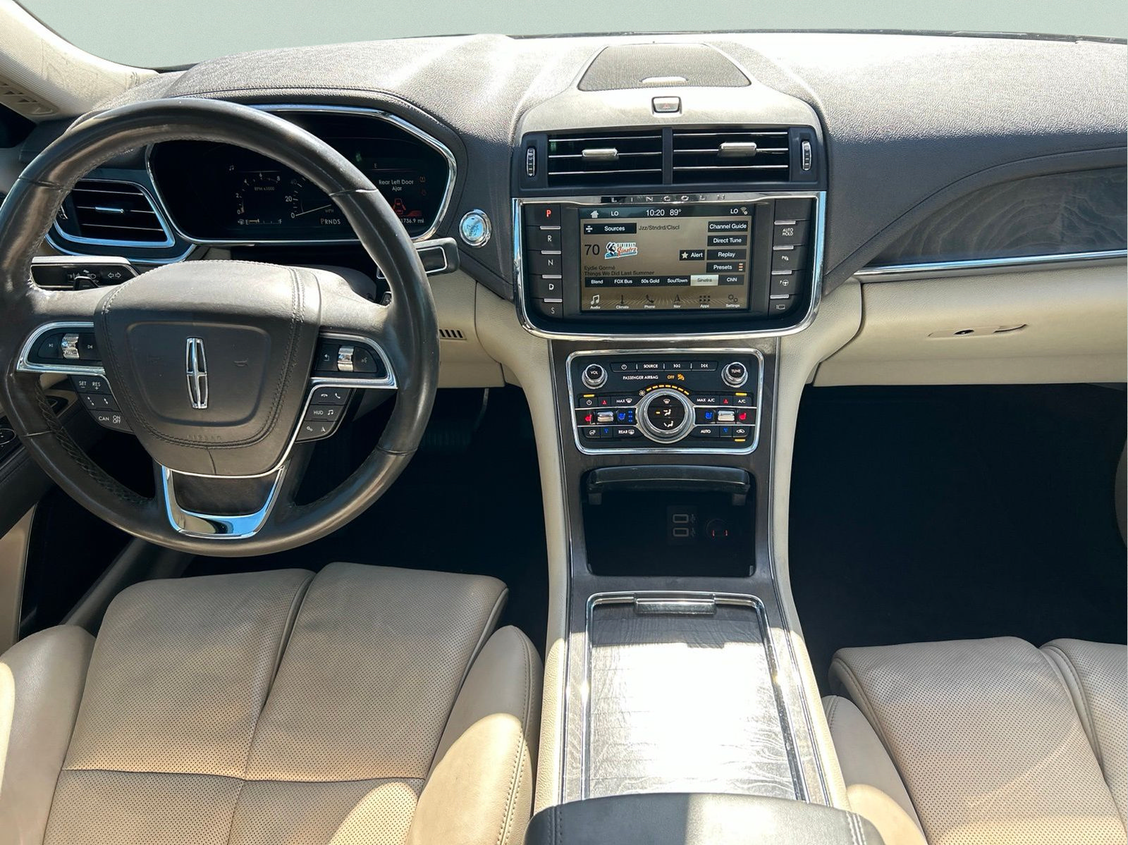 Used 2019 Lincoln Continental Reserve FWD image 13