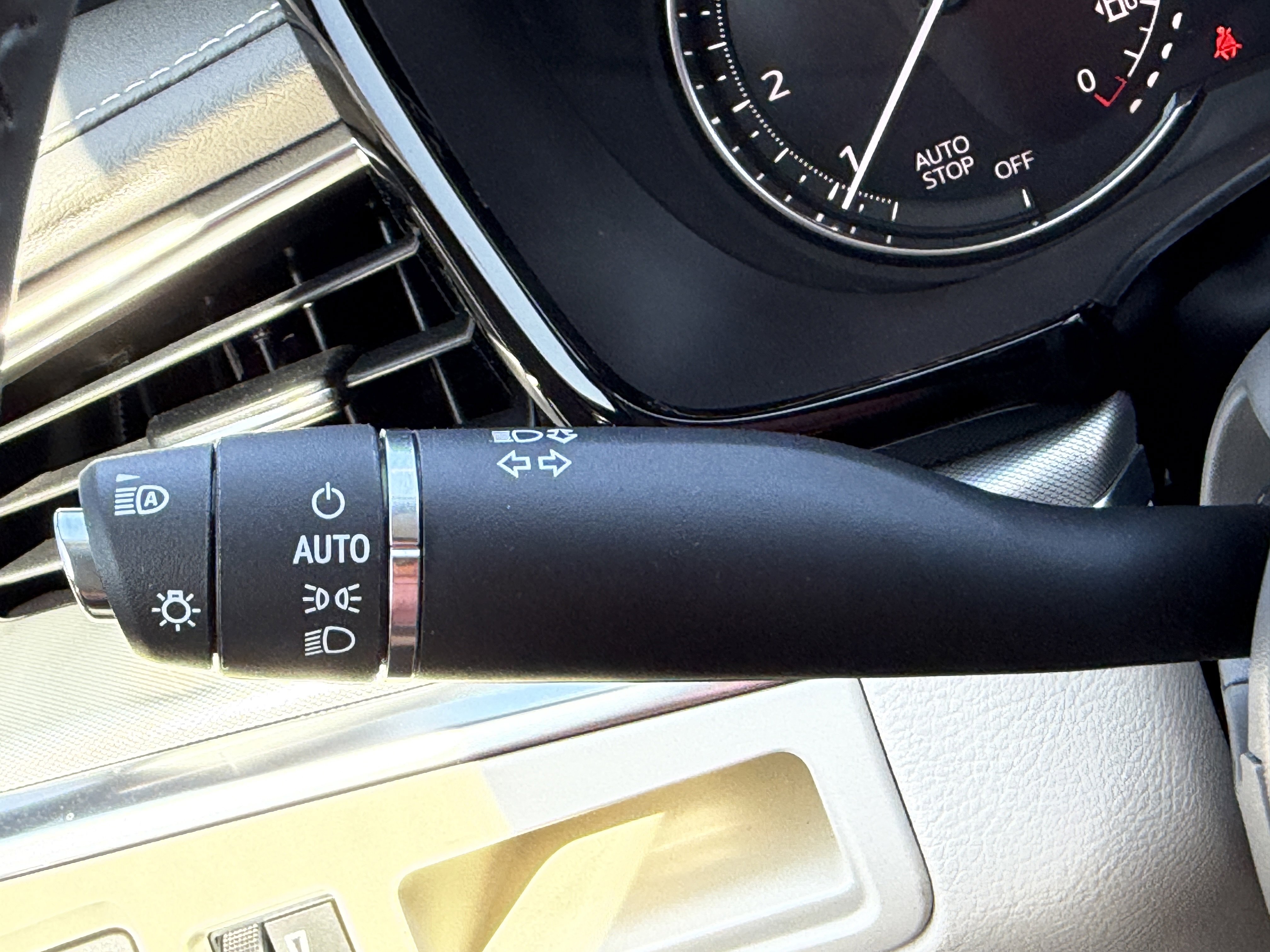 New 2025 Cadillac XT5 Premium Luxury image 28