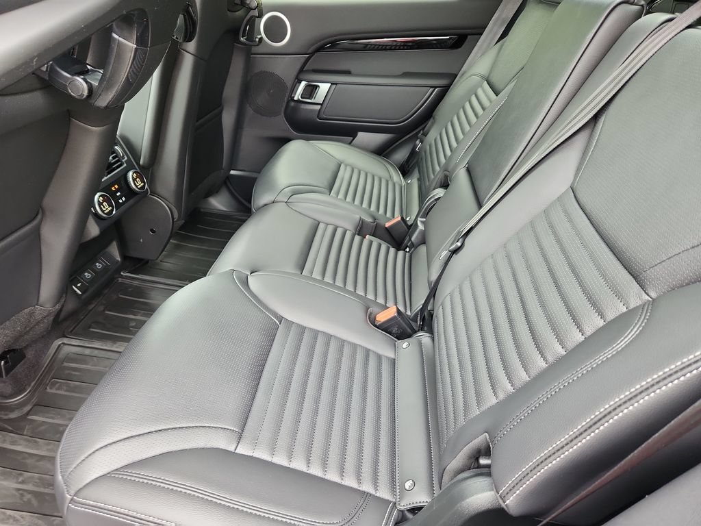 New 2026 Land Rover Discovery S AWD/4WD image 5