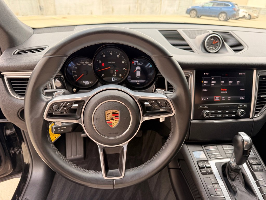 Used 2018 Porsche Macan AWD/4WD image 13