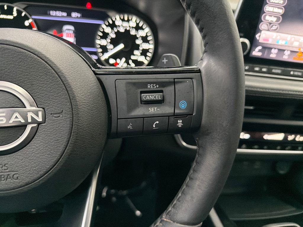 Used 2023 Nissan Rogue SV w/ SV Premium B Package FWD image 28