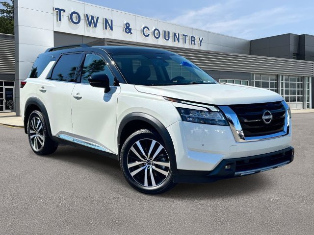 Used 2024 Nissan Pathfinder Platinum