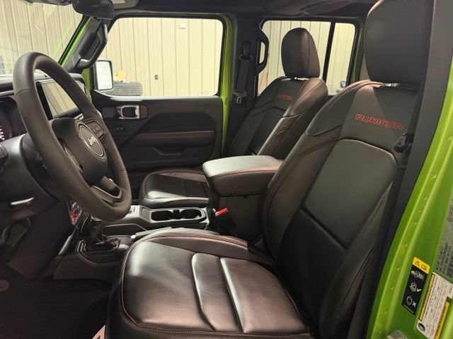 Used 2025 Jeep Wrangler Unlimited Rubicon w/ Convenience Group AWD/4WD image 13