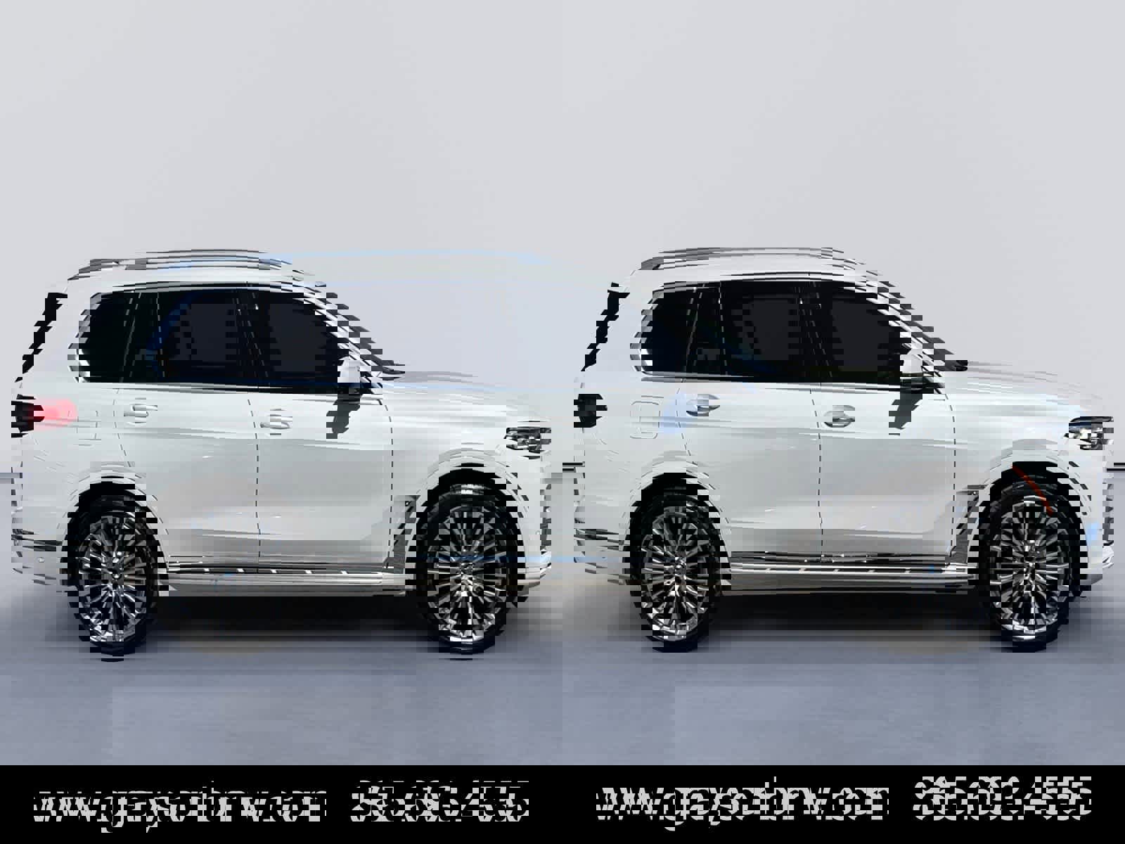 Used 2021 BMW X7 xDrive40i w/ Executive Package image 2