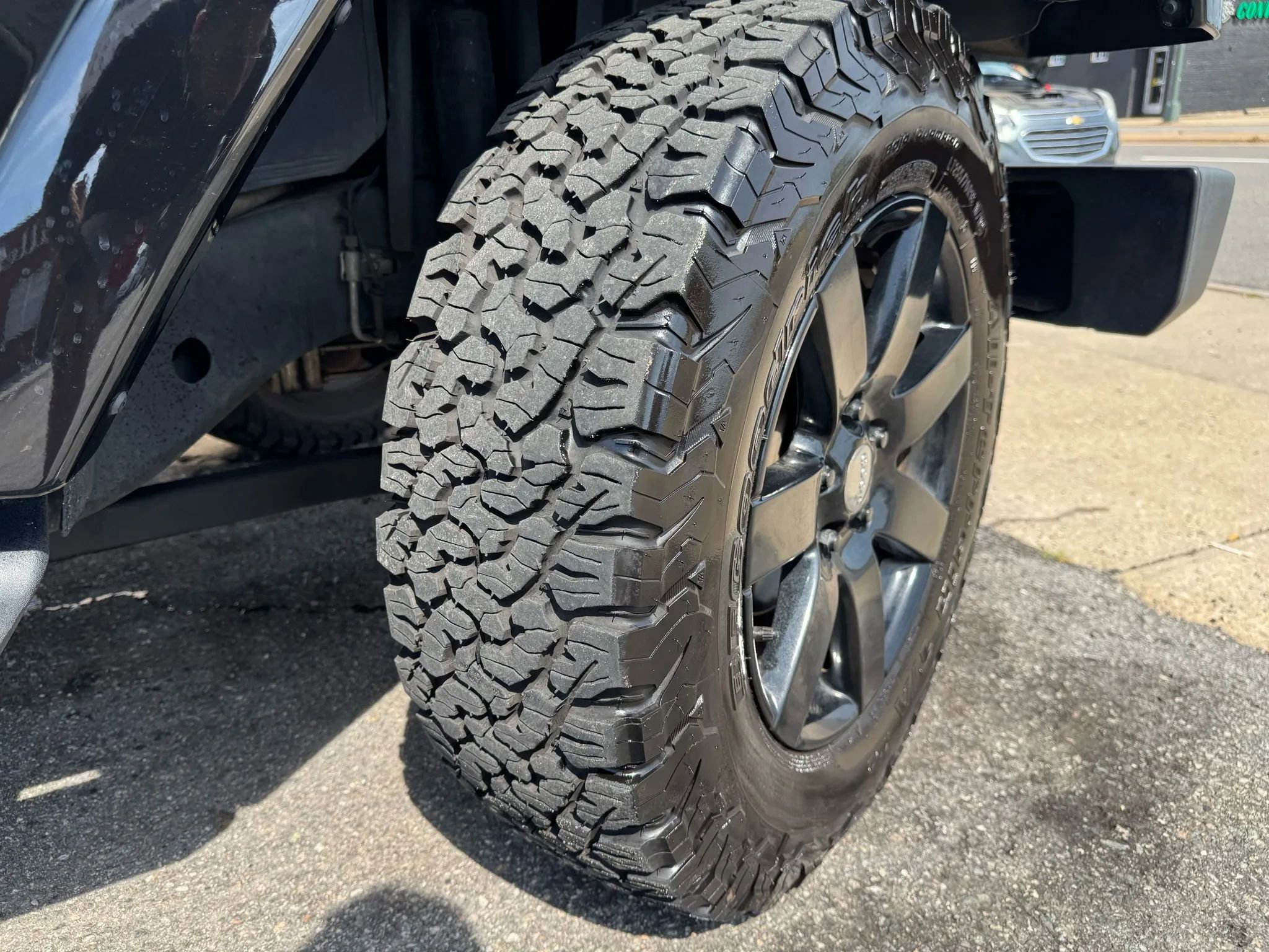 Used 2013 Jeep Wrangler Unlimited Sahara w/ Connectivity Group image 29