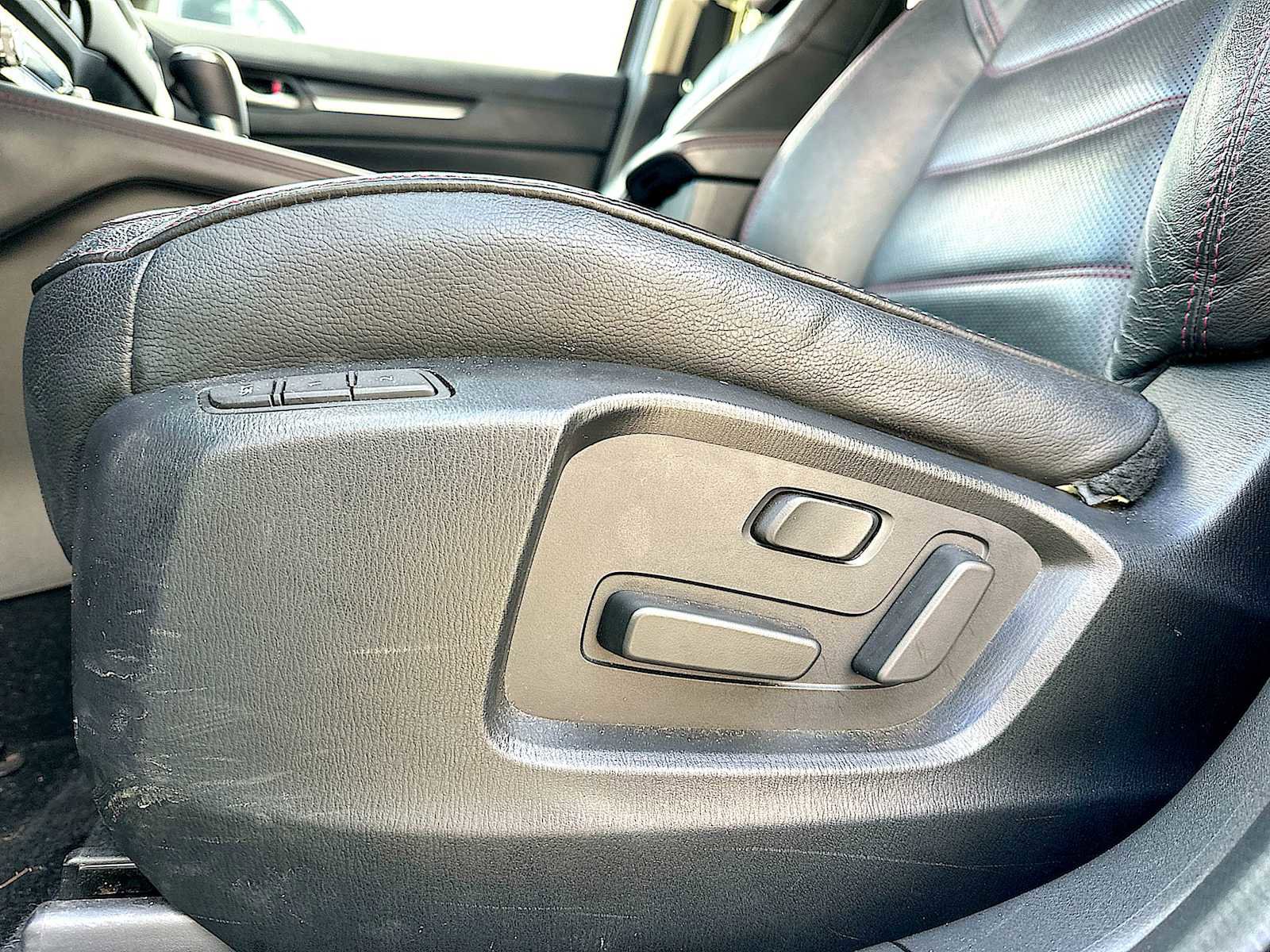 Used 2024 MAZDA CX-5 Carbon Edition image 14