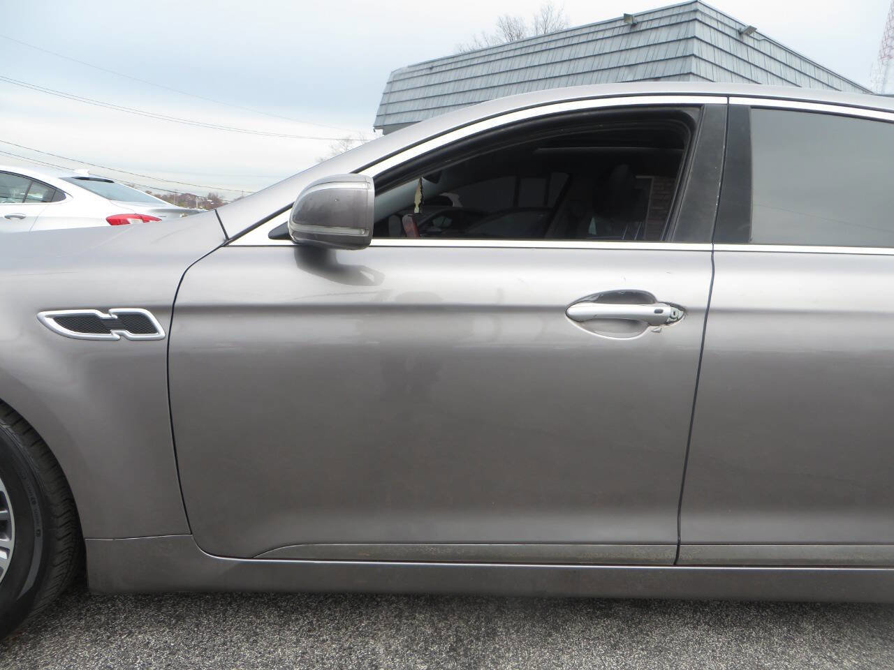 Used 2016 Kia K900 Luxury image 30