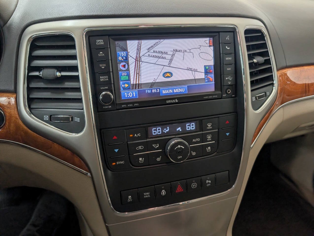 Used 2012 Jeep Grand Cherokee Overland w/ Mopar Chrome Edition Group AWD/4WD image 10