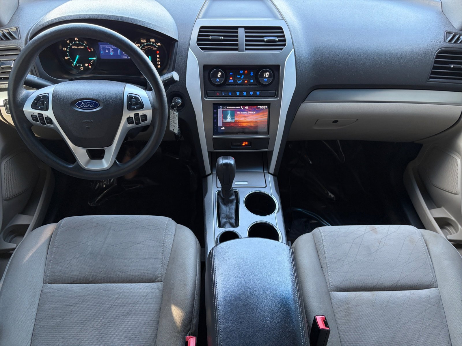 Used 2013 Ford Explorer FWD image 18