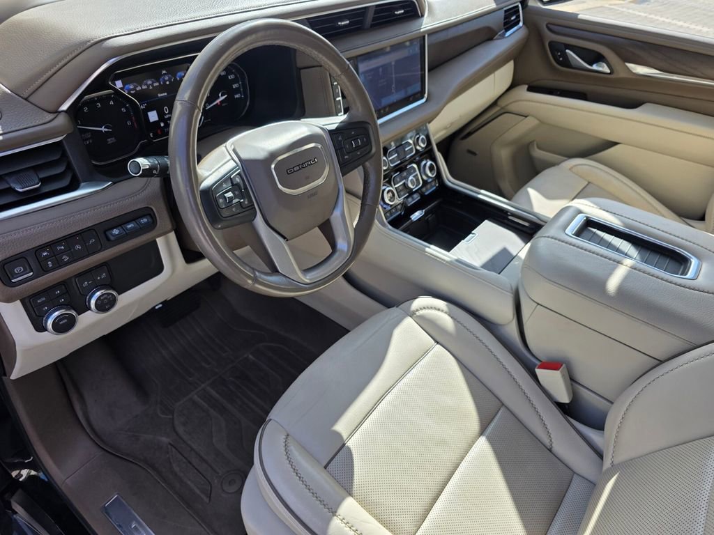Used 2021 GMC Yukon Denali w/ LPO, Illumination Package image 10