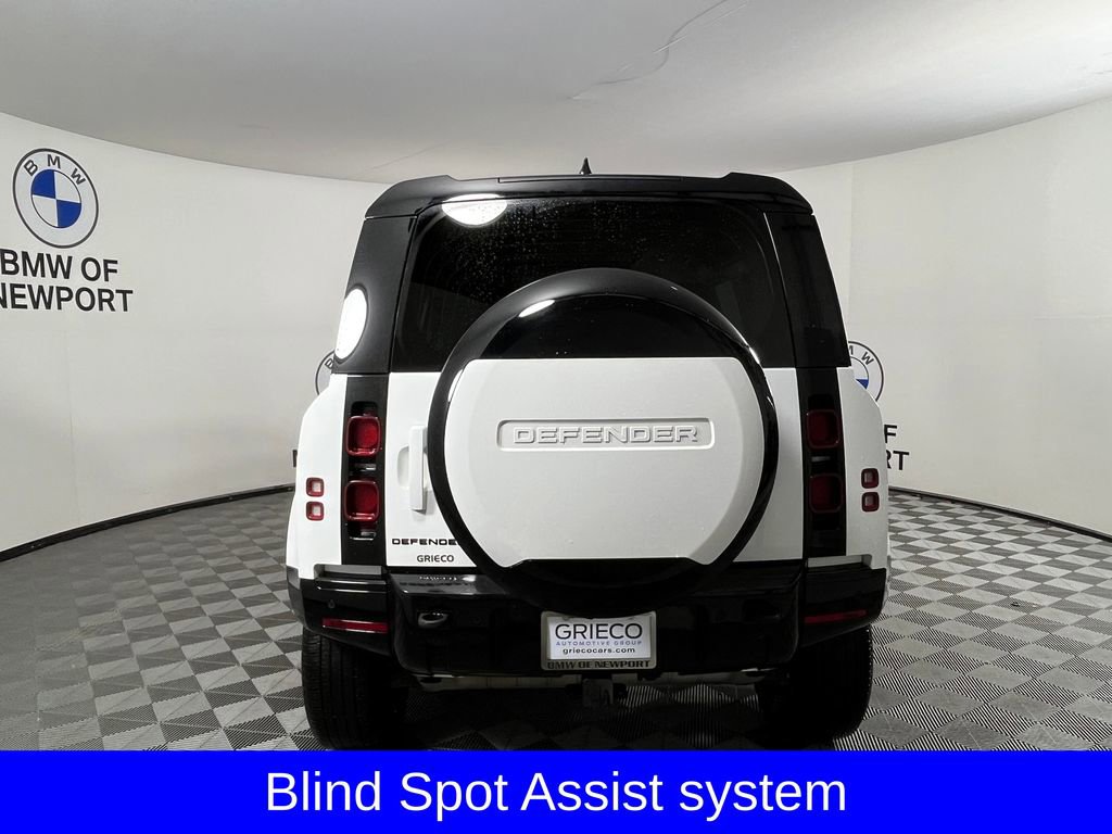 Used 2024 Land Rover Defender 110 X-Dynamic SE image 10
