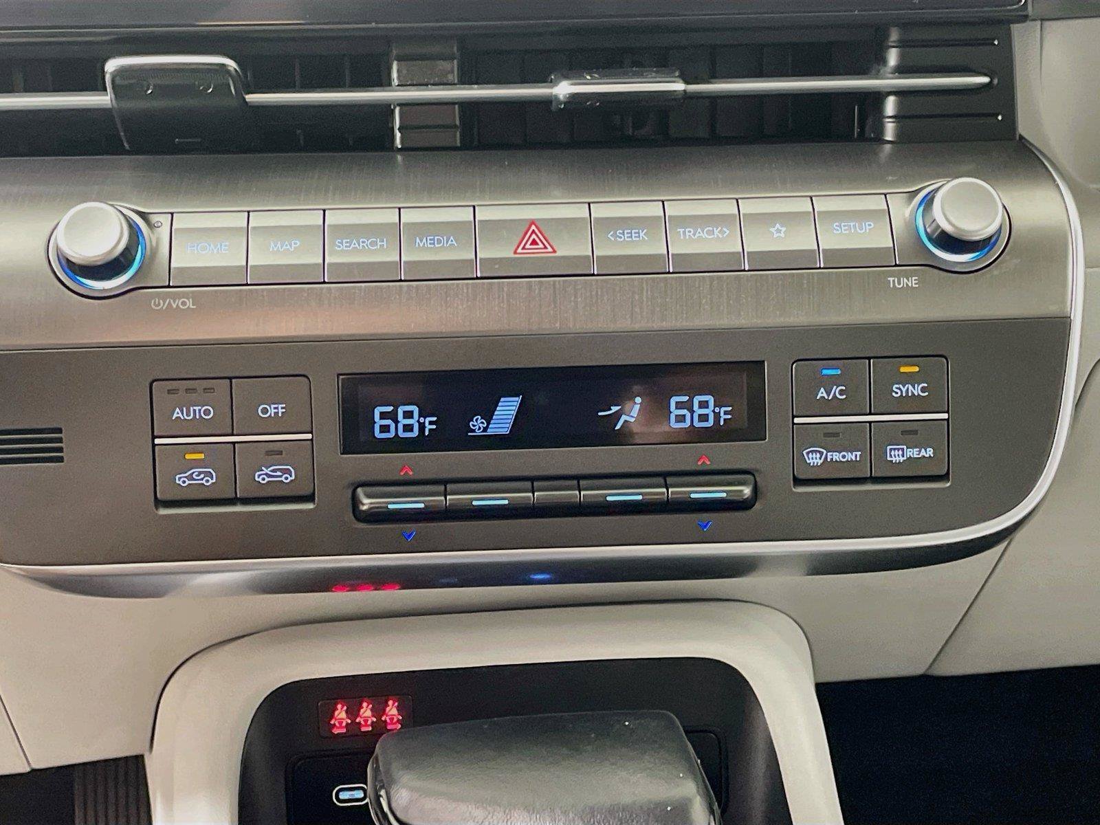 Used 2025 Hyundai Kona SEL AWD/4WD image 9