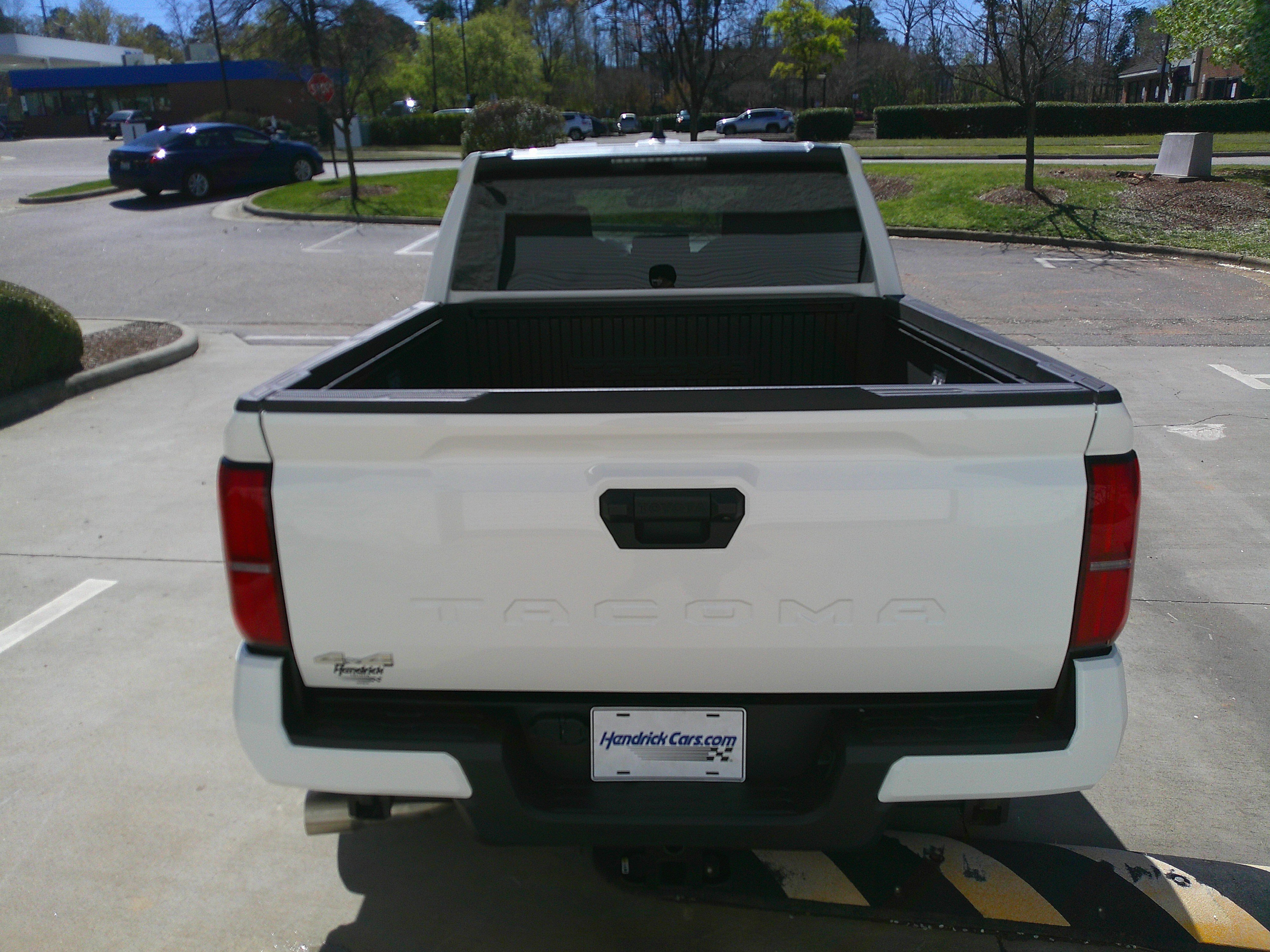 Used 2025 Toyota Tacoma SR5 image 11