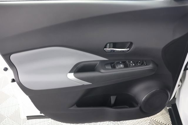 Used 2023 Nissan Kicks SR w/ SR Premium Package image 24