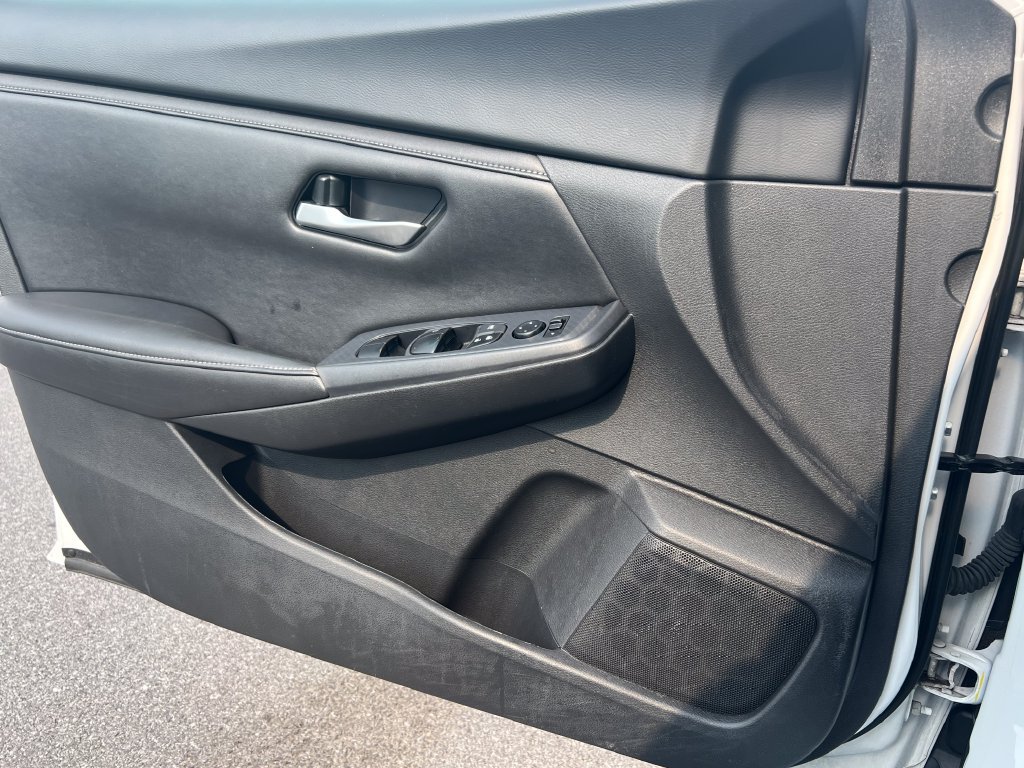 Used 2023 Nissan Sentra SV FWD image 17
