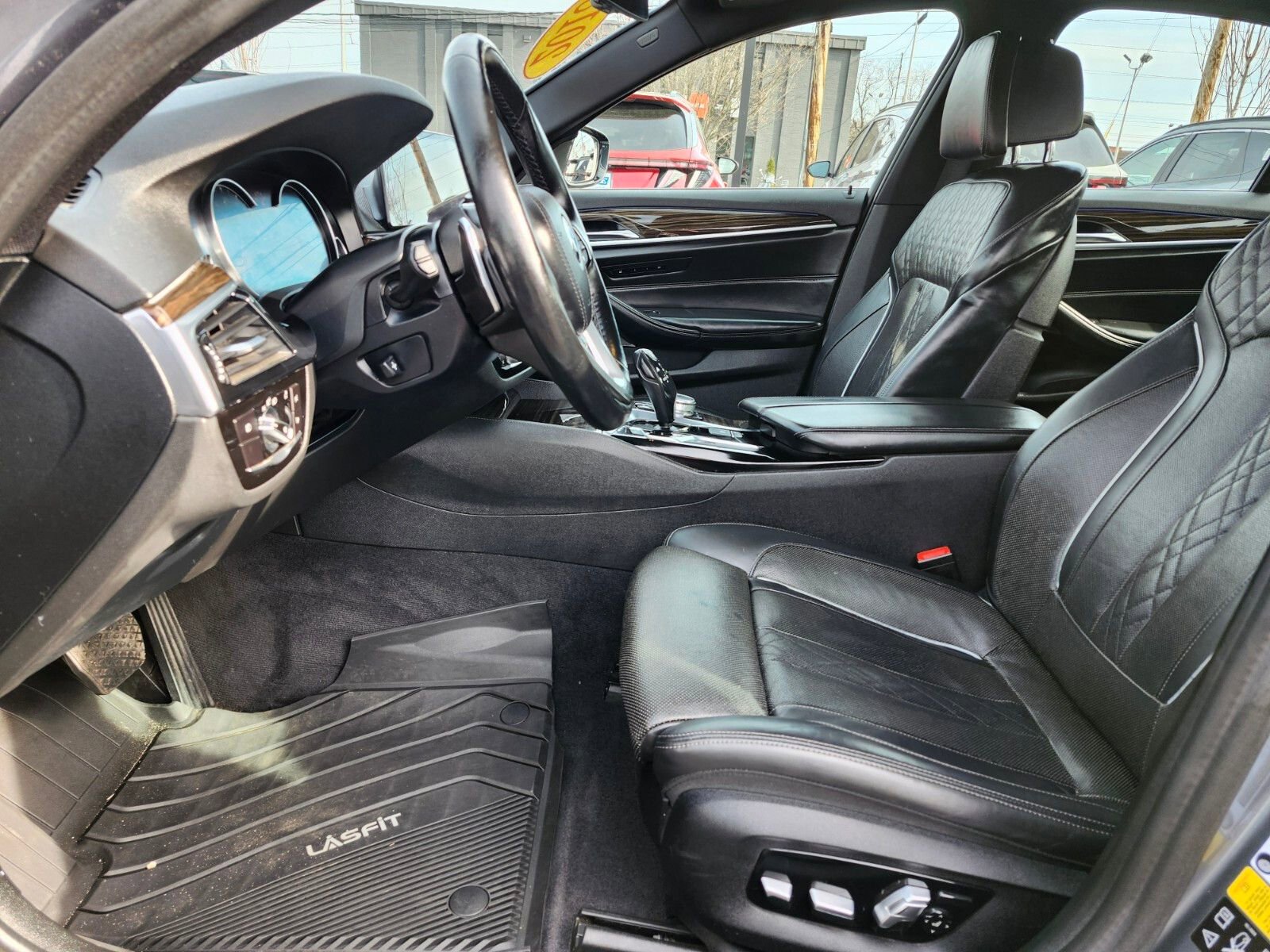 Used 2018 BMW 540i xDrive image 17