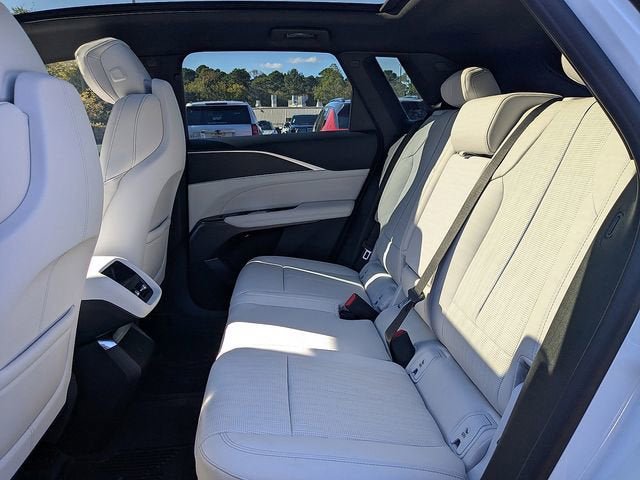 New 2026 Cadillac Lyriq Luxury RWD image 12