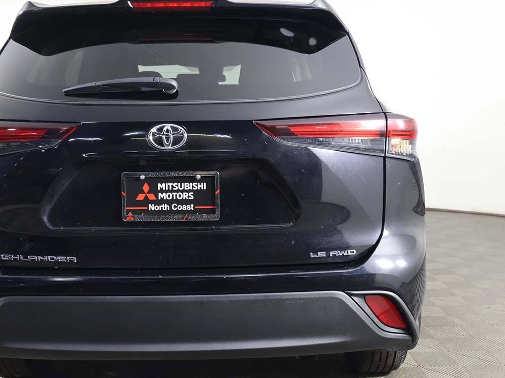 Used 2024 Toyota Highlander LE image 15