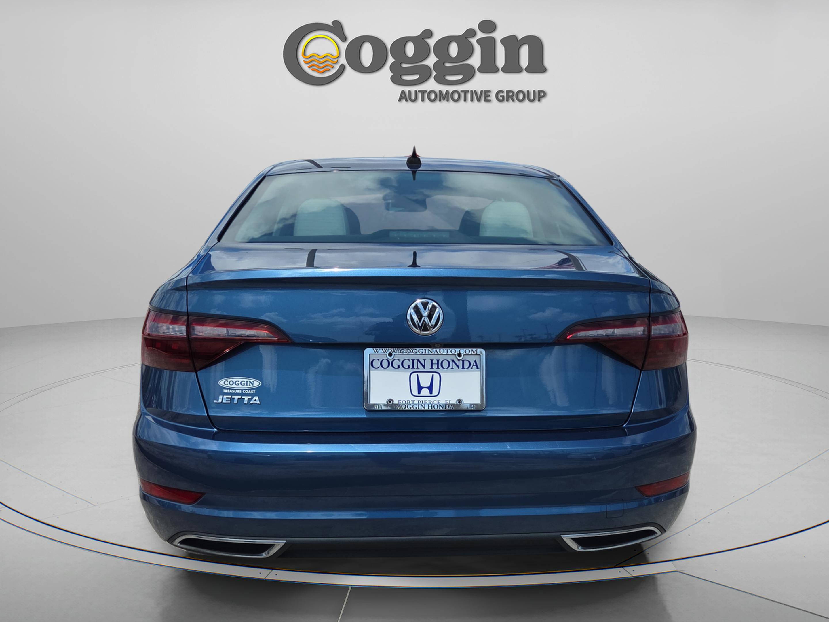 Used 2020 Volkswagen Jetta SEL Premium FWD image 4