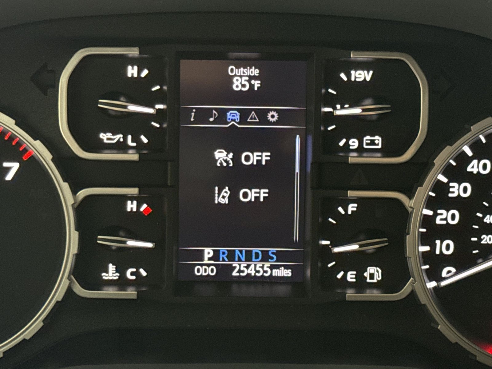 Used 2021 Toyota Tundra SR5 w/ SX Package AWD/4WD image 17