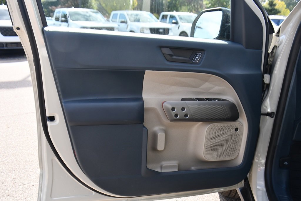 New 2025 Ford Maverick Lariat image 21