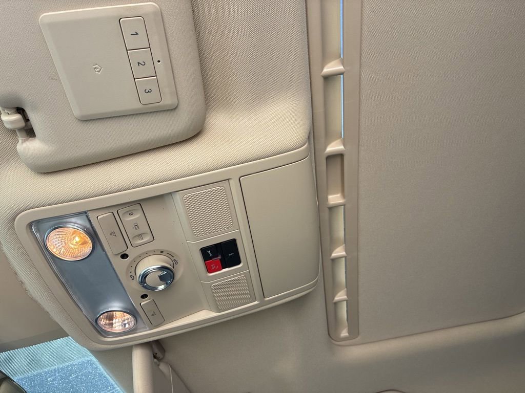 Used 2017 Volkswagen Passat 1.8T SEL Premium FWD image 23