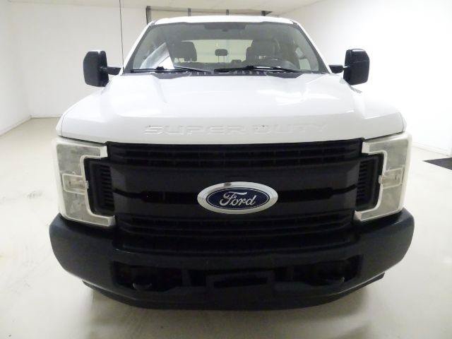 Used 2017 Ford F250 XL RWD image 2