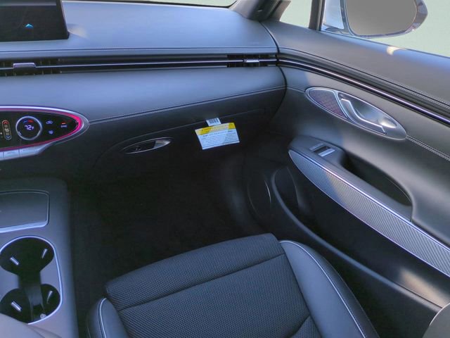 Certified 2025 Genesis GV70 2.5T w/ Sport Prestige Package image 24