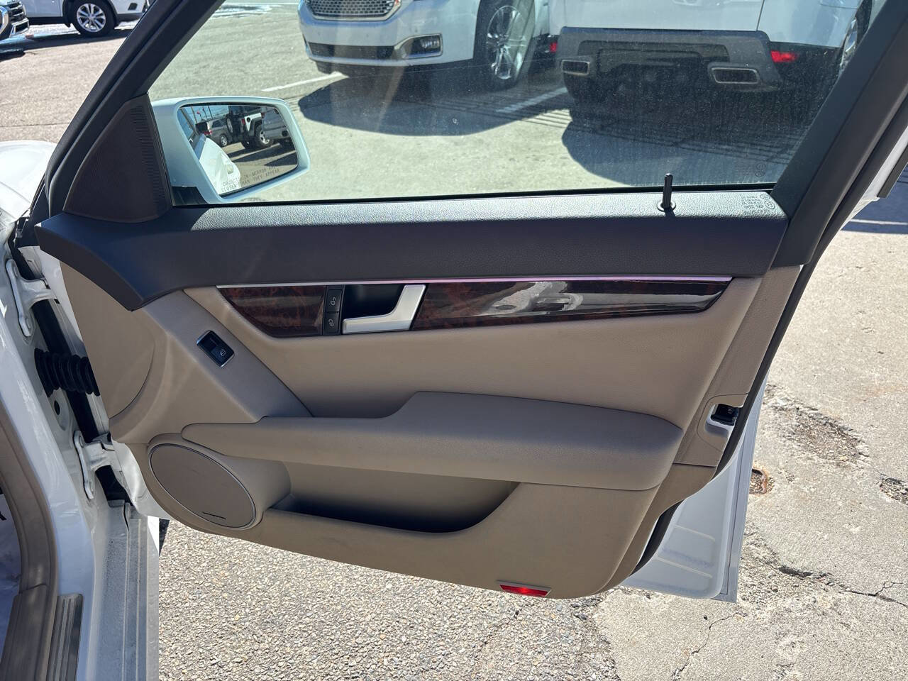 Used 2014 Mercedes-Benz C 300 4MATIC Sedan image 15