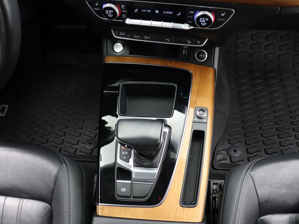 Used 2022 Audi Q5 2.0T Premium image 23