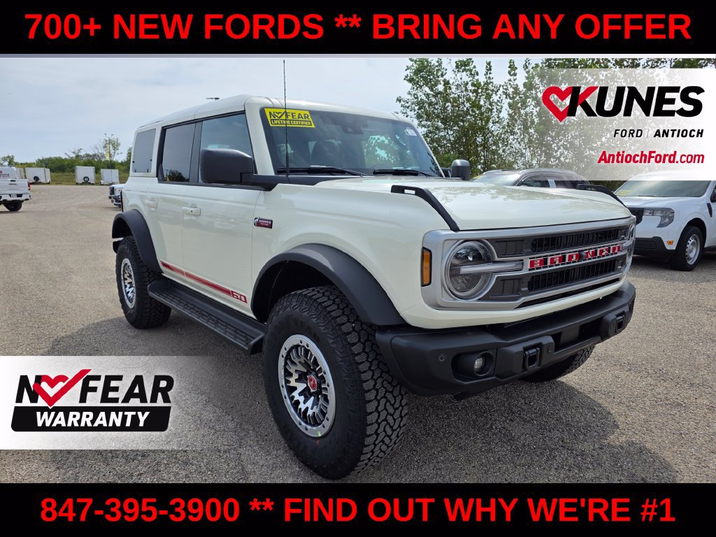 New 2026 Ford Bronco Outer Banks w/ Sasquatch Package AWD/4WD image 1
