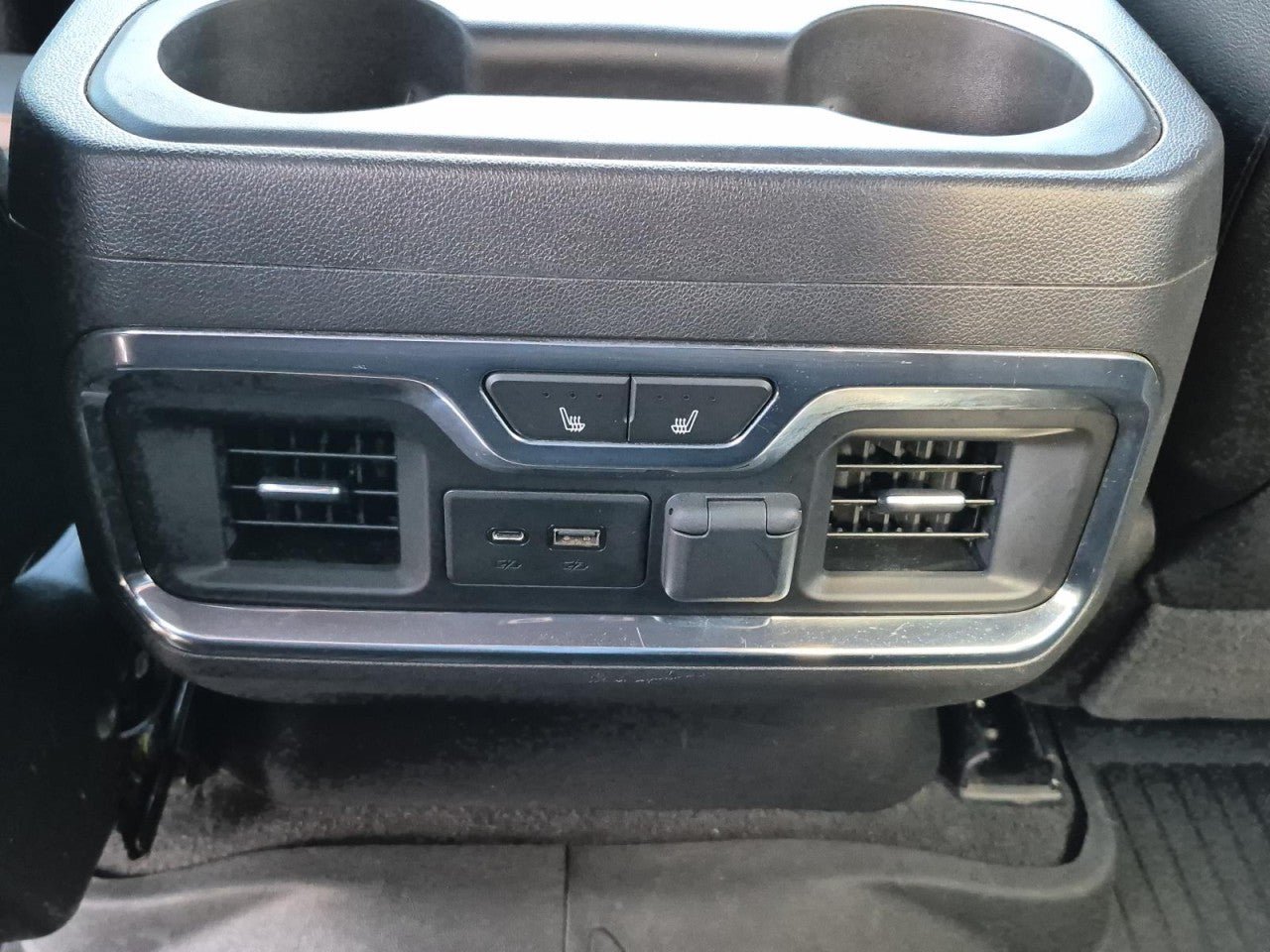 Certified 2020 GMC Sierra 1500 AT4 w/ AT4 Premium Package AWD/4WD image 15