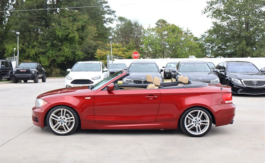 Used 2012 BMW 135i Convertible image 6