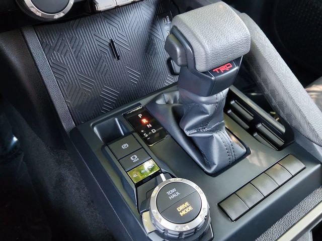 Used 2025 Toyota Tacoma TRD Sport AWD/4WD image 44
