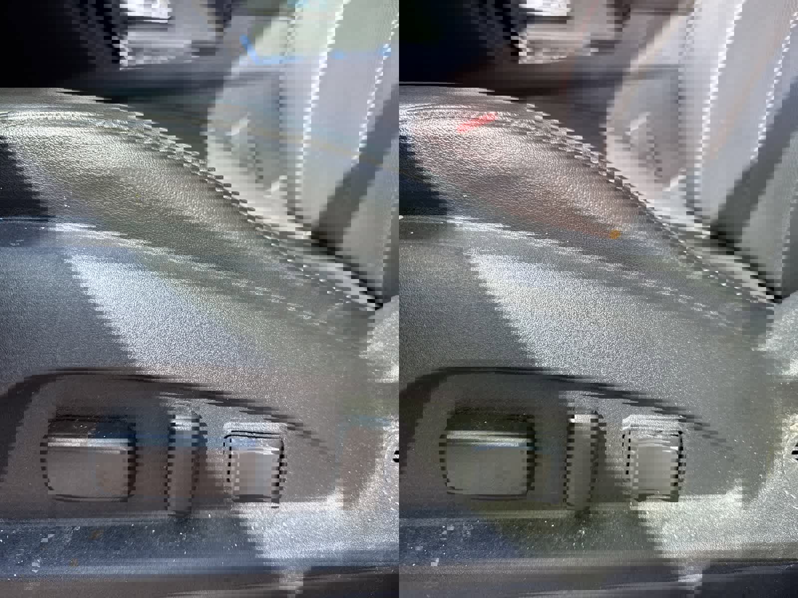 Used 2017 Chevrolet Equinox LT image 16