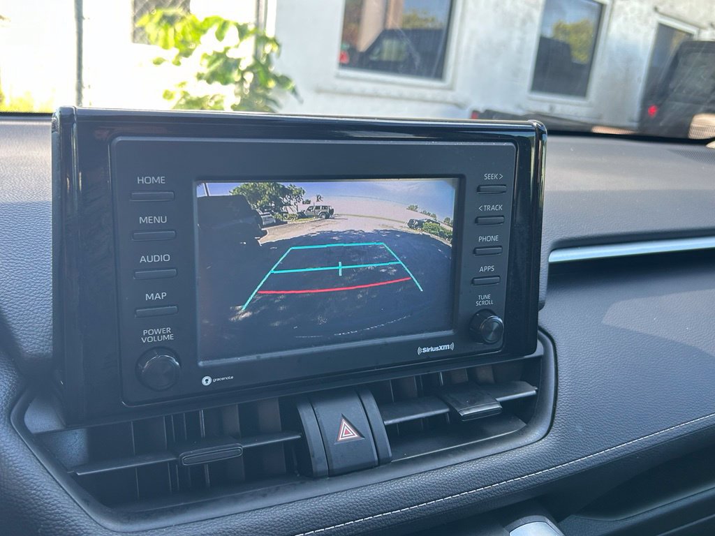 Used 2021 Toyota RAV4 XLE w/ Convenience Package FWD image 24