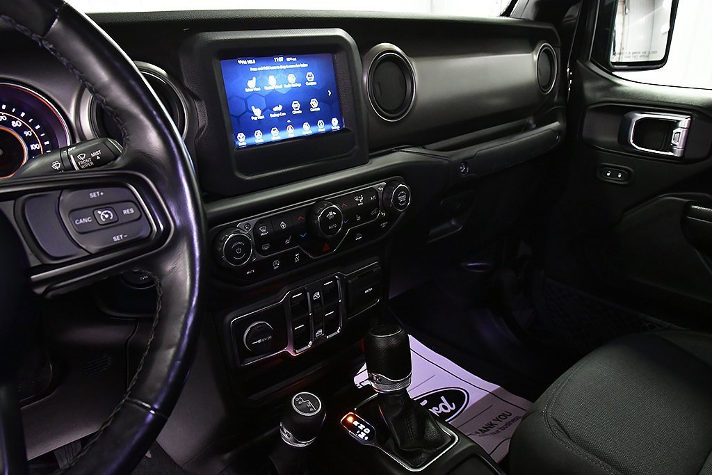 Used 2021 Jeep Gladiator Sport image 16