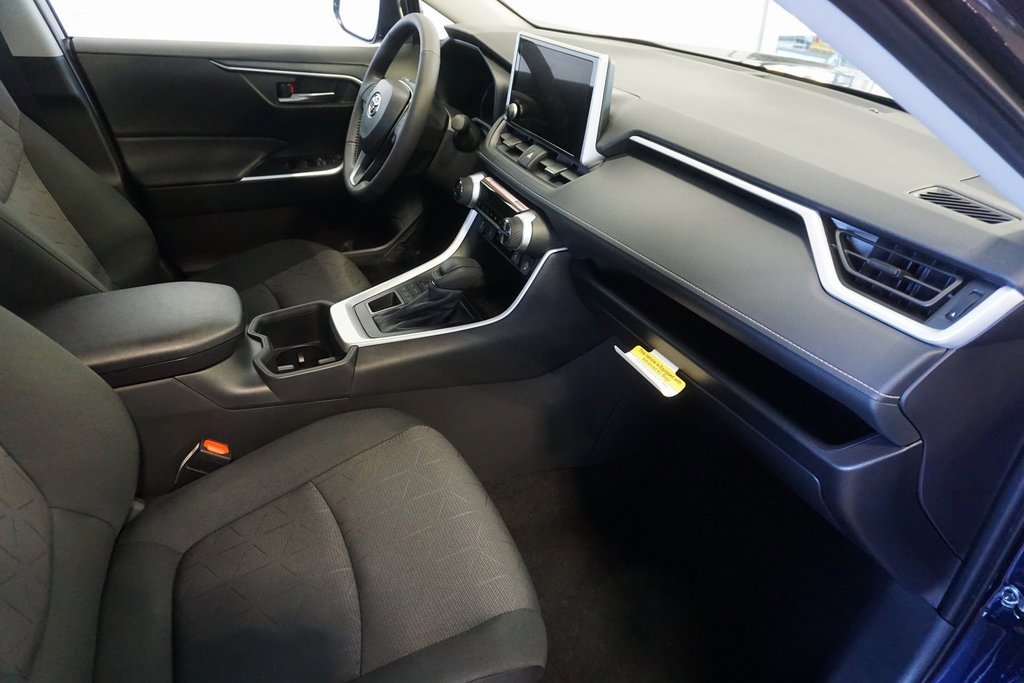 New 2025 Toyota RAV4 XLE image 27