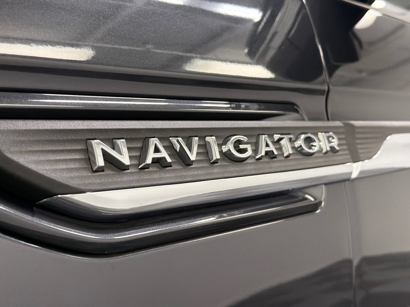 Used 2023 Lincoln Navigator Reserve AWD/4WD image 15