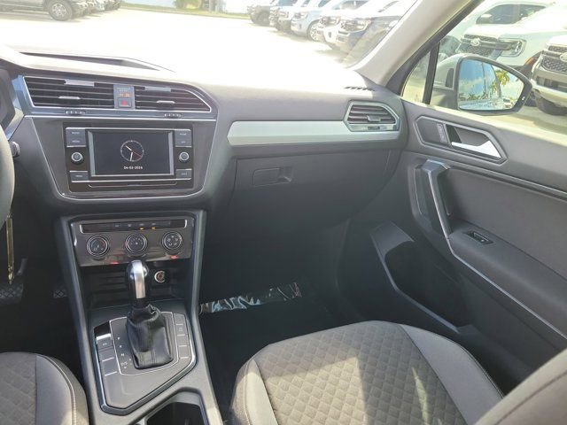 Used 2021 Volkswagen Tiguan S image 20