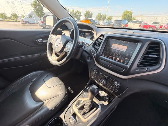 Used 2016 Jeep Cherokee Limited AWD/4WD image 18