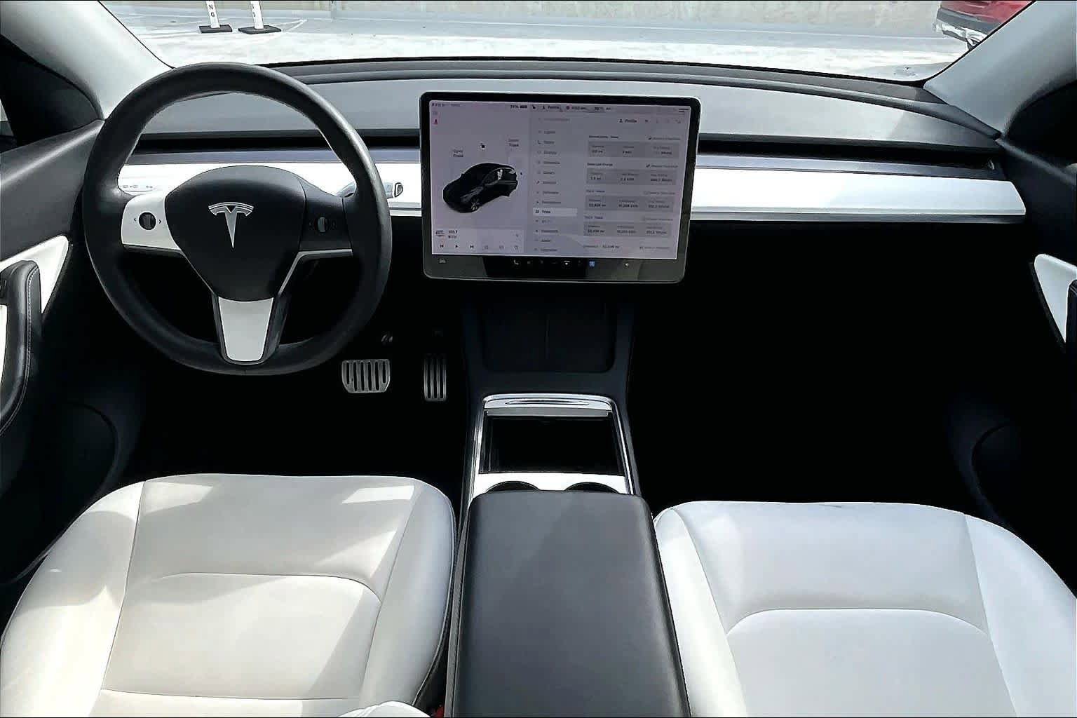 Used 2022 Tesla Model Y Performance AWD/4WD image 12