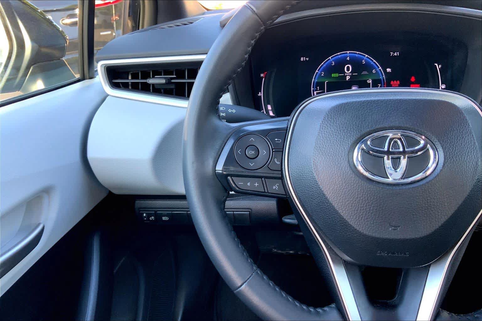 Used 2026 Toyota Corolla SE FWD image 23
