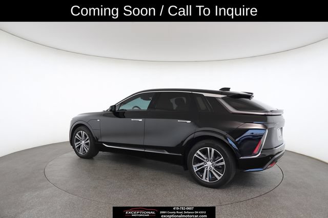 Used 2024 Cadillac Lyriq Luxury AWD/4WD image 16