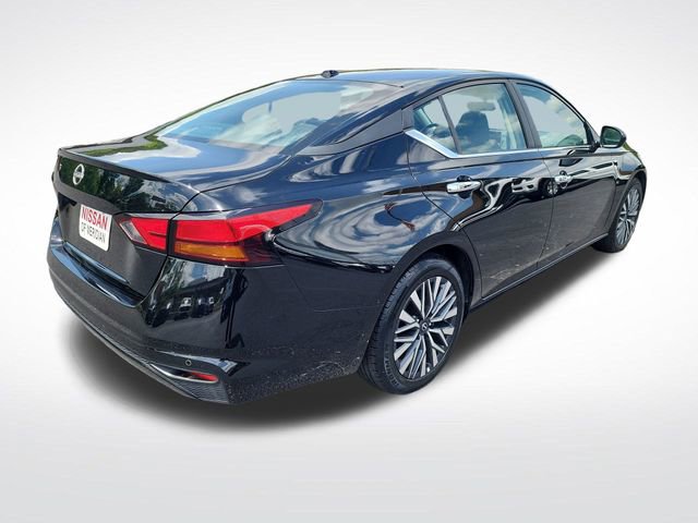 Used 2025 Nissan Altima 2.5 SV FWD image 5