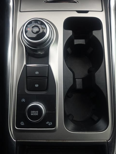 Used 2020 Ford Explorer XLT w/ Equipment Group 202A AWD/4WD image 36