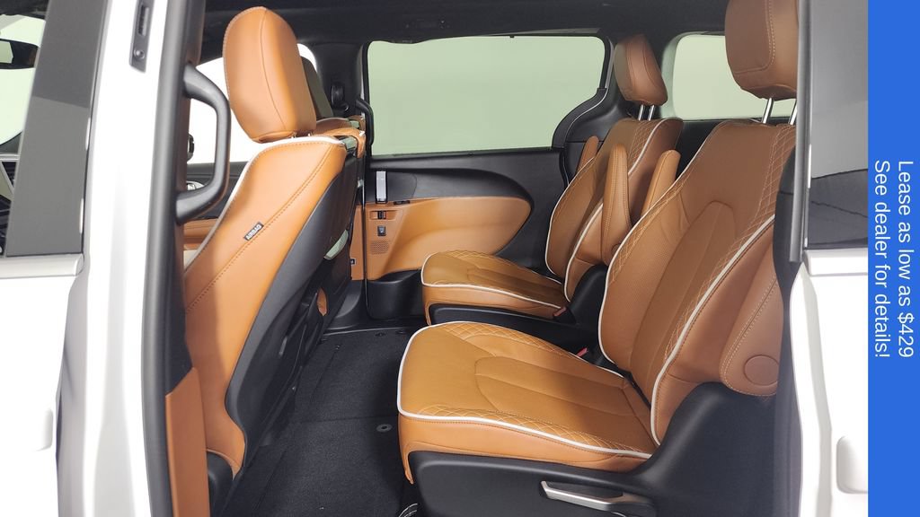 New 2026 Chrysler Pacifica Pinnacle FWD image 25